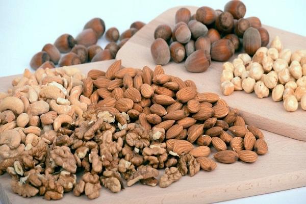هسته کدام میوه ها کشنده است؟ هسته کدام میوه ها کشنده است؟